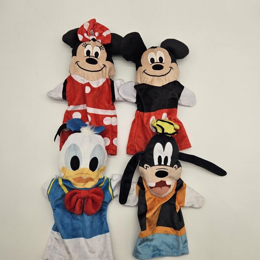 Disney Baby Melissa & Doug Hand Puppets Mickey Minnie Donald Goofy Plush Set